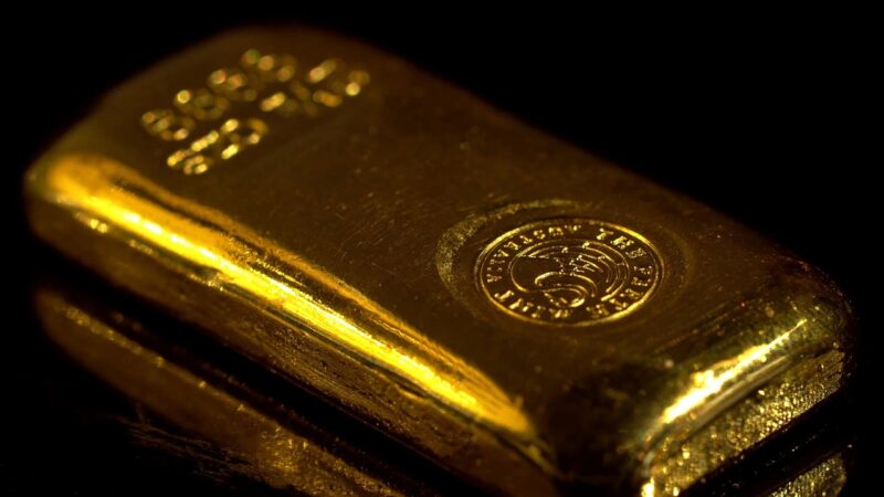 A Comprehensive Guide to Selling Gold and Silver Bullion
